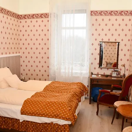 Bed & Breakfast Fabianics Kastely