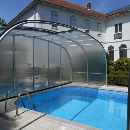 Bed & Breakfast Fabianics Kastely Misefa