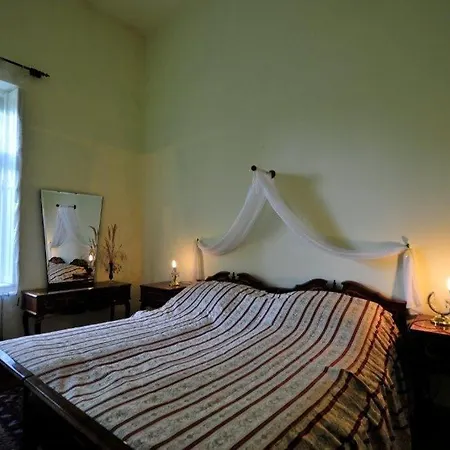 Bed & Breakfast Fabianics Kastely