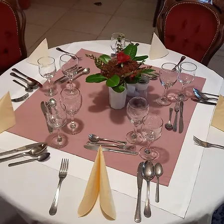 Fábiánics Kastély Misefa