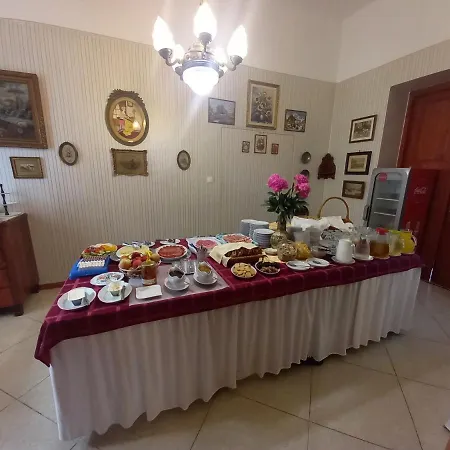 Fábiánics Kastély * Misefa