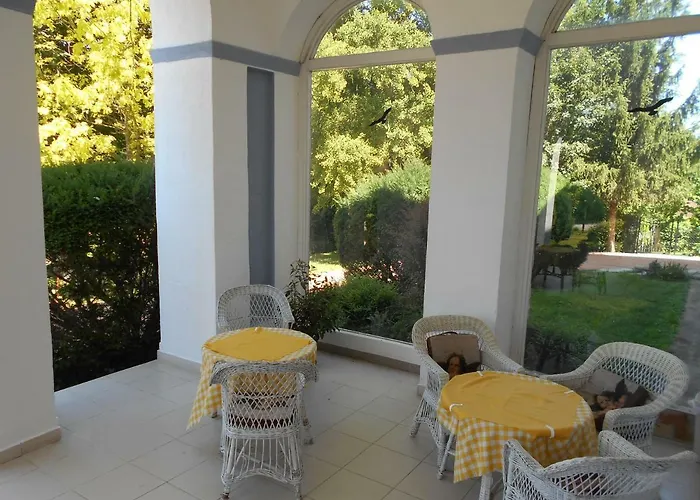 Fabianics Kastely Bed & Breakfast